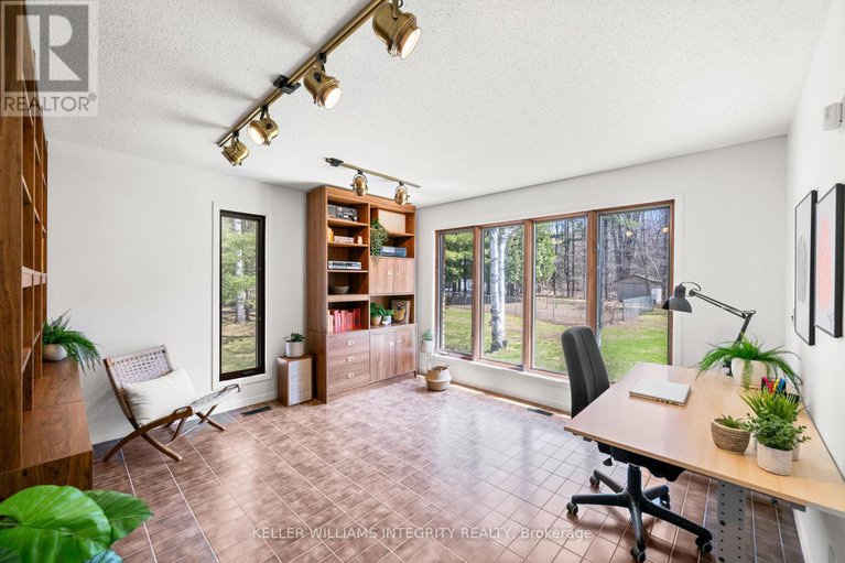 28227468/108-margaret-anne-drive/huntley-ward-south-east/ottawa/ontario/K0A1L0_26
