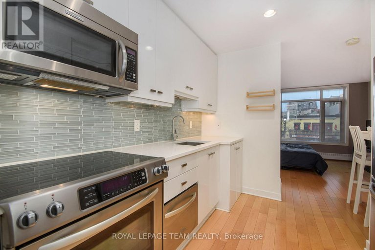 28920425/19-202-st-patrick-street/lower-townbyward-market/ottawa/ontario/K1N5K3_5