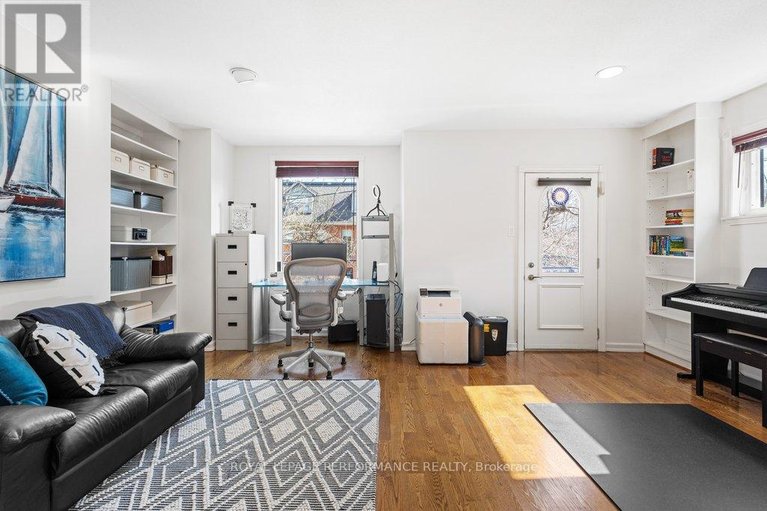 29650204/35-waverley-street/ottawa-centregolden-triangle/ottawa/ontario/K2P0T7_35