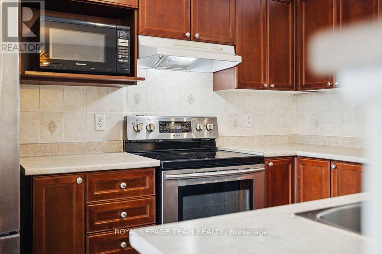 29392302/1493-demeter-street/fallingbrookgardenway-south/ottawa/ontario/K4A5C6_11