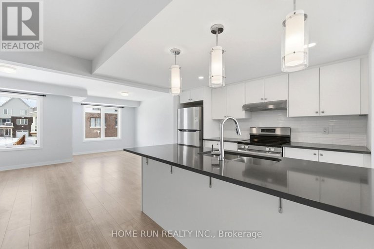 29327133/752-kinstead-private/stittsville-north/ottawa/ontario/K2S3B3_13