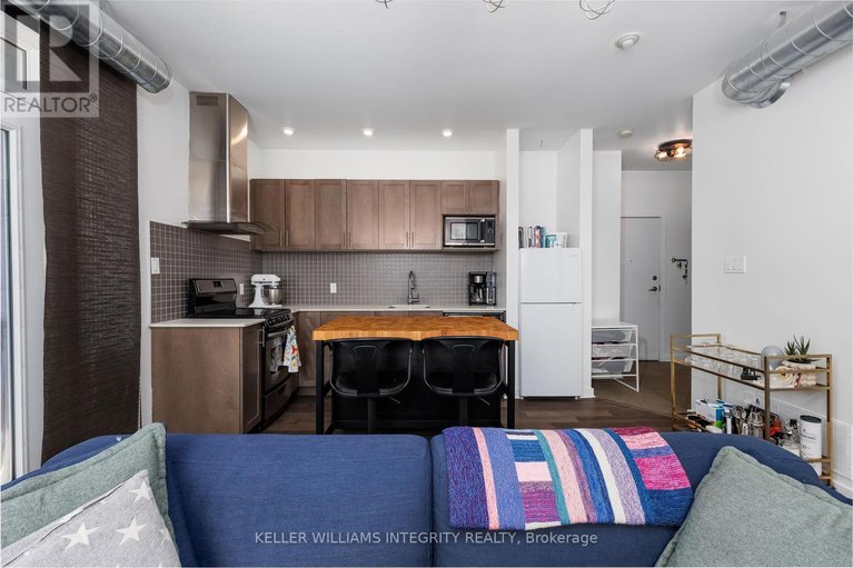 28435777/202-1308-thames-street/carlington/ottawa/ontario/K1Z7N4_12