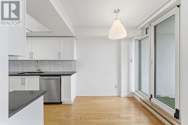 29116114/2303-1510-riverside-drive/riverview-park/ottawa/ontario/K1G4X5_9