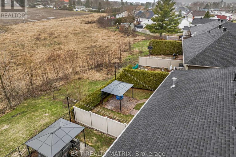 29622056/59-pilon-street/lorignal/champlain/ontario/K0B1K0_32