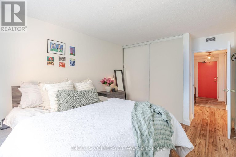 28847384/401-110-forward-avenue/mechanicsville/ottawa/ontario/K1Y4S9_27