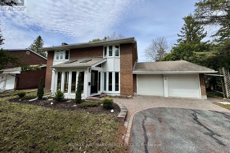 29650101/19-kingsford-crescent/beaverbrook/ottawa/ontario/K2K1T5_1