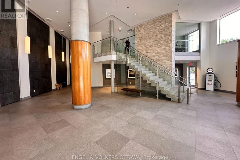 29555495/605-7-marquette-avenue/vanier/ottawa/ontario/K1L8A7_5