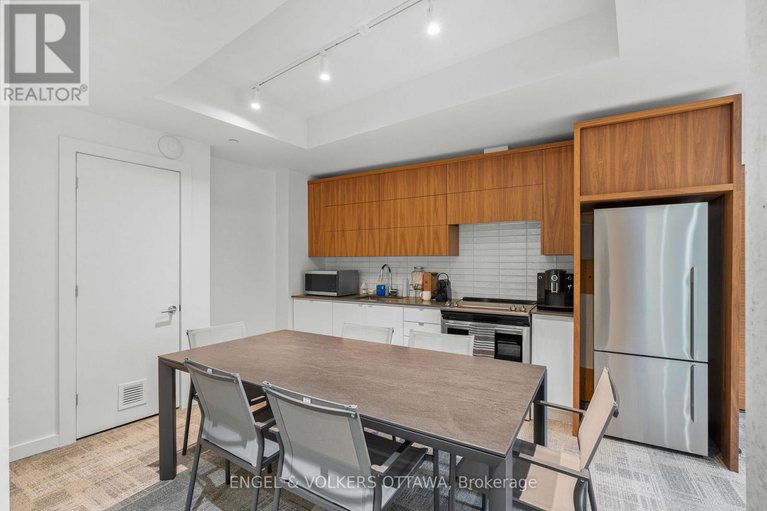 28418006/103-135-barrette-street/vanier/ottawa/ontario/K1L7Z9_34