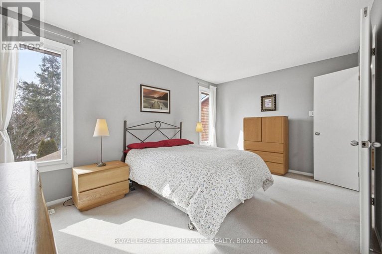 29516247/1089-st-emmanuel-terrace/convent-glen-north/ottawa/ontario/K1C2J6_23