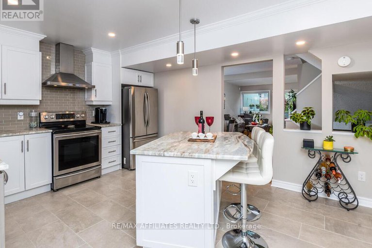 28968383/203-booth-street/west-centre-town/ottawa/ontario/K1R7V4_15