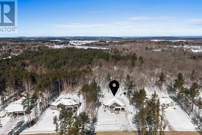 29447129/190-raymond-luhta-crescent/mcnabbraeside-twps/mcnabbraeside/ontario/K7S3G8_87