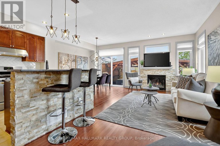 29111123/668-bowercrest-crescent/riverside-southgloucester-glen/ottawa/ontario/K1V2M2_23