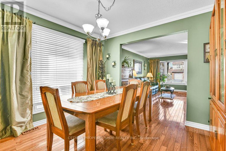 28350114/6156-vineyard-drive/convent-glen/ottawa/ontario/K1C2N6_8