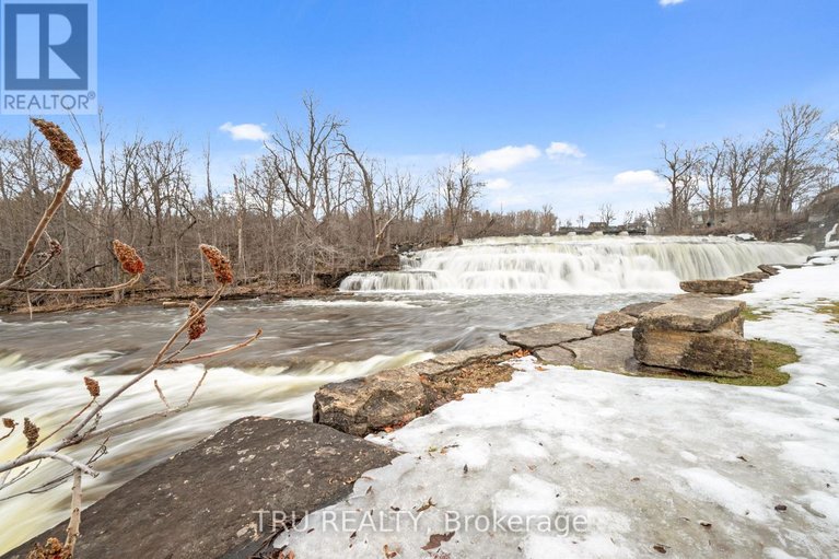 29555386/308-1-rosamond-street-e/almonte/mississippi-mills/ontario/K0A1A0_45