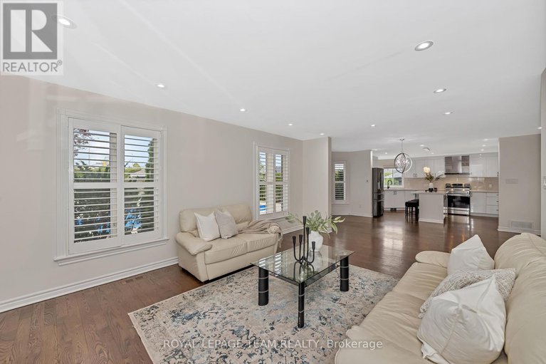 28339264/27-heritage-grove-crescent/stittsville-central/ottawa/ontario/K2S1R2_14