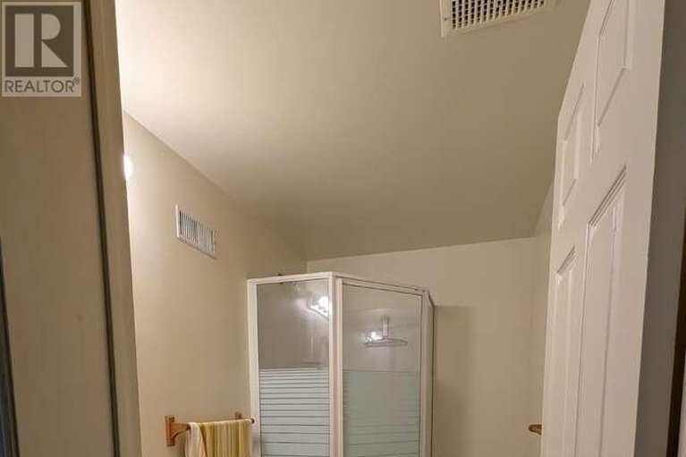 28714727/57-goldfinch-drive/bridlewood/ottawa/ontario/K2M2P5_31