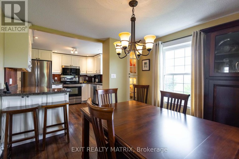 28874939/1467-wade-road/russell-twp/russell/ontario/K4R1E5_18
