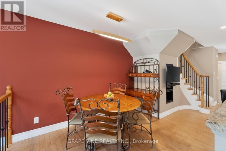 29672102/142-college-circle/castle-heights/ottawa/ontario/K1K4S1_16