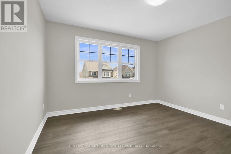 28646959/620-sora-way/blossom-parkkemp-parkfindlay-creek/ottawa/ontario/K1T0N7_34