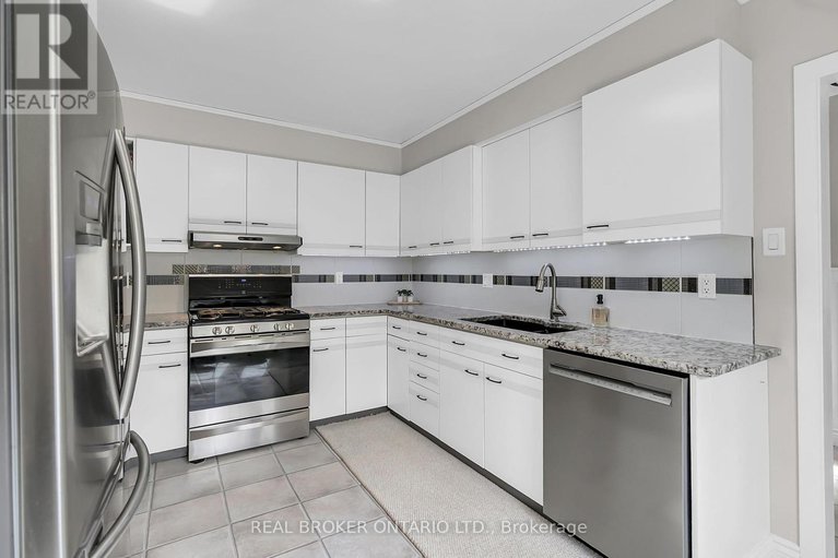 28758919/19-sunset-drive/augusta-twp/augusta/ontario/K0E1T0_9