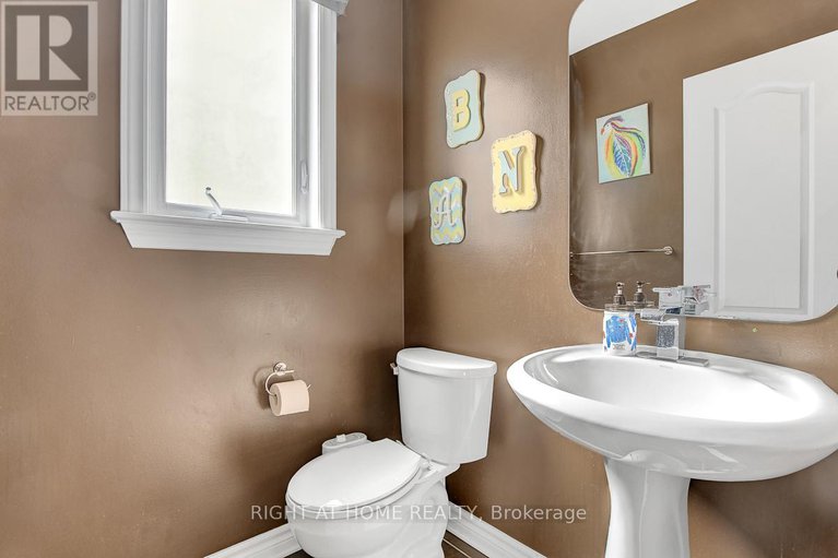 28116304/554-barrick-hill-road/emerald-meadowstrailwest/ottawa/ontario/K2M0B4_15