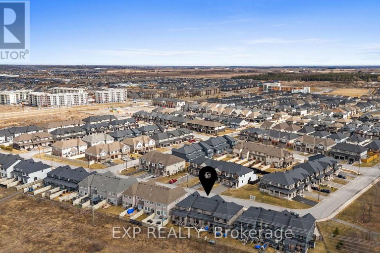 28297698/653-putney-crescent/stittsville-south/ottawa/ontario/K2S2N7_45