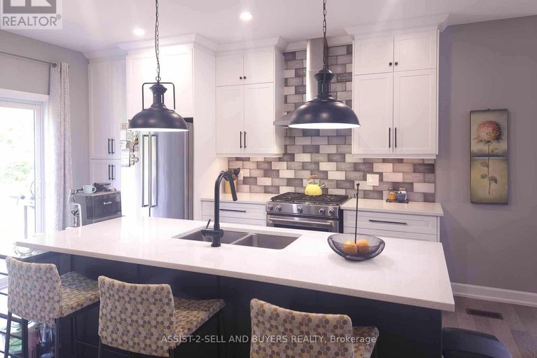 28534176/33-beech-street/ingleside/south-stormont/ontario/K0C1M0_10