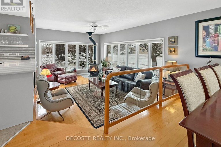 29501033/6298-maclean-court/south-glengarry-lancaster-twp/south-glengarry/ontario/K0C1E0_17