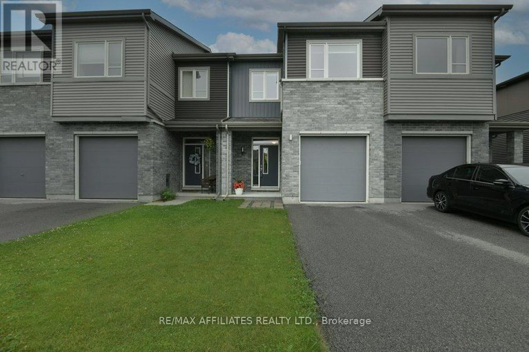 28576787/80-riddell-street/carleton-place/ontario/K7C0J8_1