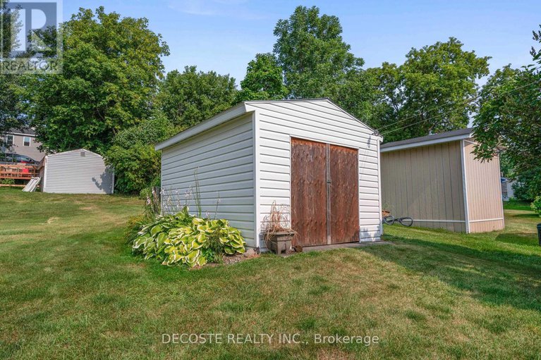 28706818/137-park-avenue/alexandria/north-glengarry/ontario/K0C1A0_32