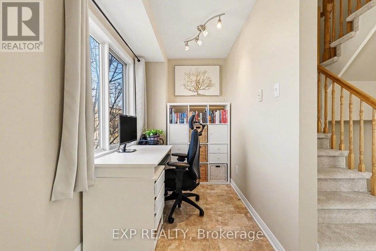 29666141/8-barnaby-private/overbrookcastle-heights/ottawa/ontario/K1K4S4_18