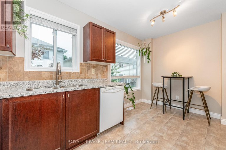 28579289/126-wharhol-private/westcliffe-estates/ottawa/ontario/K2H1G6_22