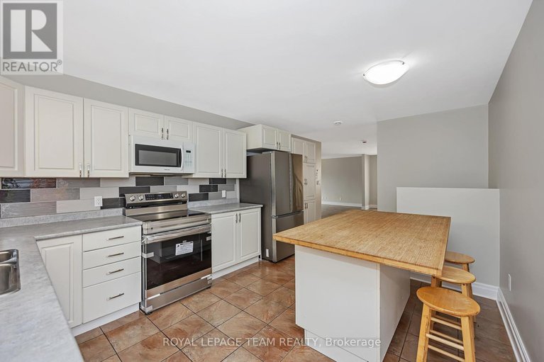 28713924/28-barnhart-drive/long-sault/south-stormont/ontario/K0C1P0_7