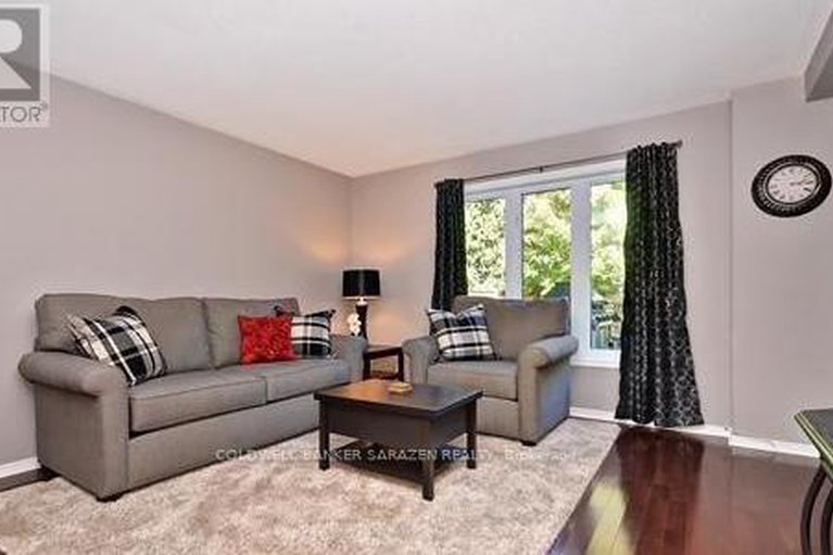 28721543/3561-trappers-road/emerald-woodssawmill-creek/ottawa/ontario/K1T2R1_3