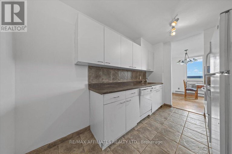 28317254/706-2000-jasmine-crescent/beacon-hill-south/ottawa/ontario/K1J8K4_20