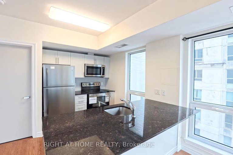 29185277/1901-234-rideau-street/sandy-hill/ottawa/ontario/K1N0A9_16