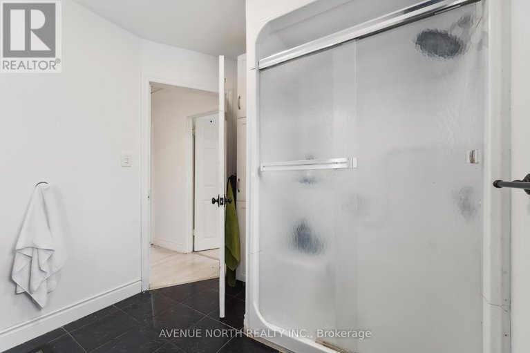28439322/3935-swale-road/vernon/ottawa/ontario/K0A2W0_14