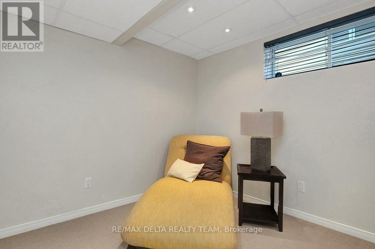 28847378/1971-schroeder-crescent/springridgeeast-village/ottawa/ontario/K4A4P7_41