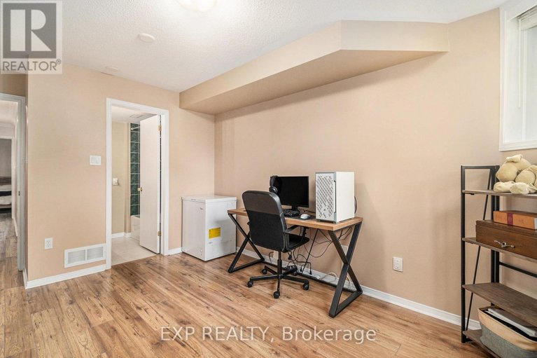 29466153/17-74-lakepointe-drive/avalon-east/ottawa/ontario/K4A5E5_21