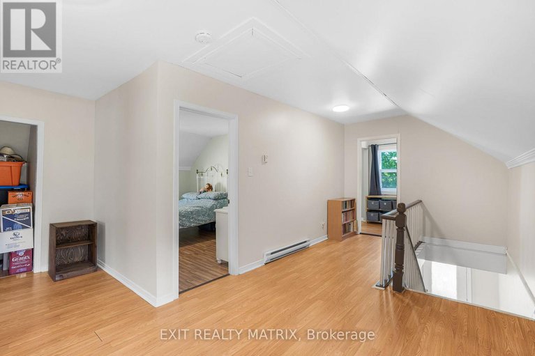 29071851/32-cockburn-street/north-stormont-finch-twp/north-stormont/ontario/K0C1G0_23