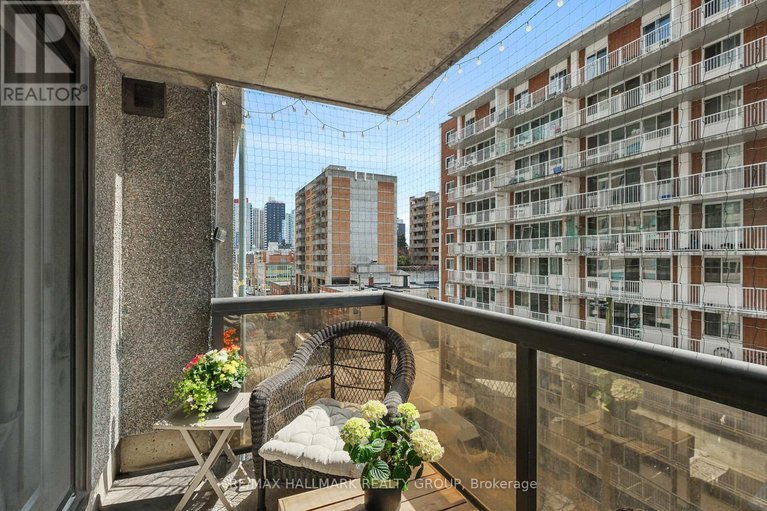 29645636/604-199-kent-street/ottawa-centre/ottawa/ontario/K2P2K8_41