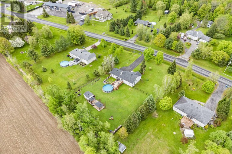 28358313/2140-bedard-street/champlain-twp/champlain/ontario/K6A2R2_33