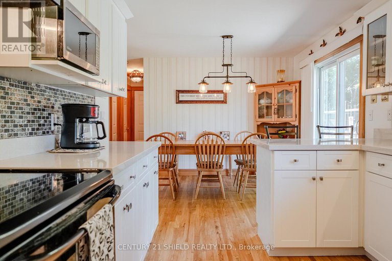 29038692/14215-county-rd-2-highway/south-stormont-osnabruck-twp/south-stormont/ontario/K0C1M0_14