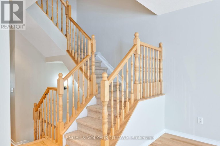 28517729/502-woodchase-street/morgans-grantsouth-march/ottawa/ontario/K2W1J4_22