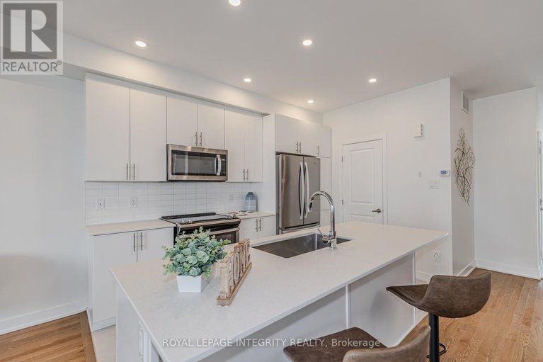 28873777/713-teasel-way/leitrim/ottawa/ontario/K1T0M1_13