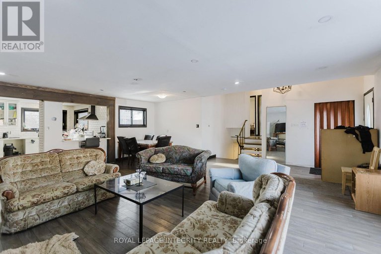 29409760/1197-deer-park-road/city-viewskylinefisher-heightsparkwood-hills/ottawa/ontario/K2E6H5_8