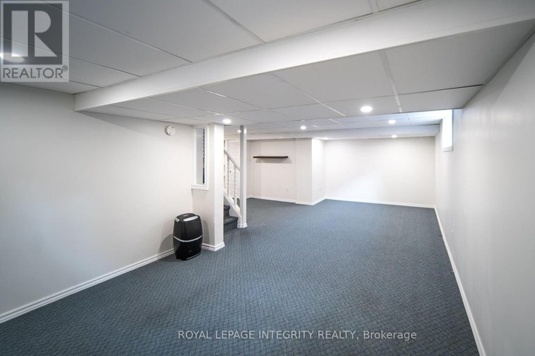 28851706/17-mcclure-crescent/katimavik/ottawa/ontario/K2L2H1_27