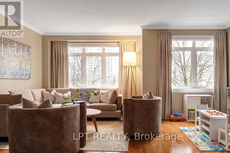 29614830/176-lanark-avenue/westboro-north/ottawa/ontario/K1Z1E5_11