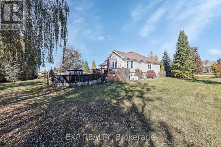 29132948/60-pioneer-drive/north-grenville-twp-kemptville-south/north-grenville/ontario/K0G1J0_37