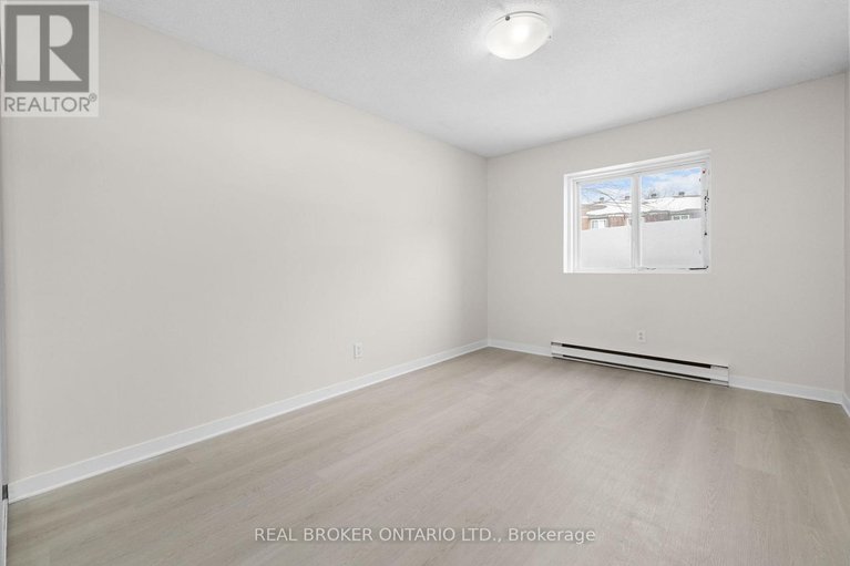 29437627/103c-2041-arrowsmith-drive/beacon-hill-south/ottawa/ontario/K1J7V7_25